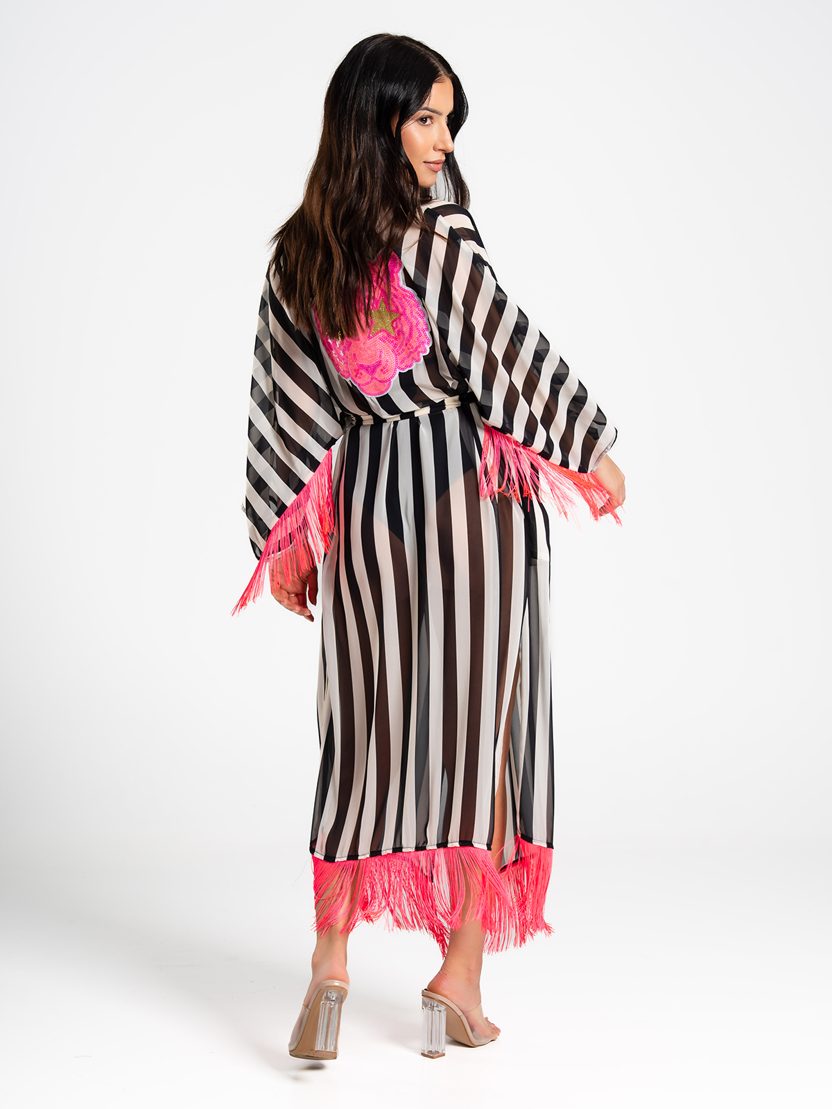 Kimono ALMA – kontrast z charakterem