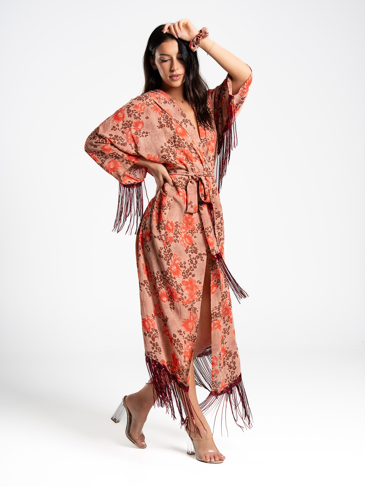 Kimono KELLY – kobiecość, która się nie cofa